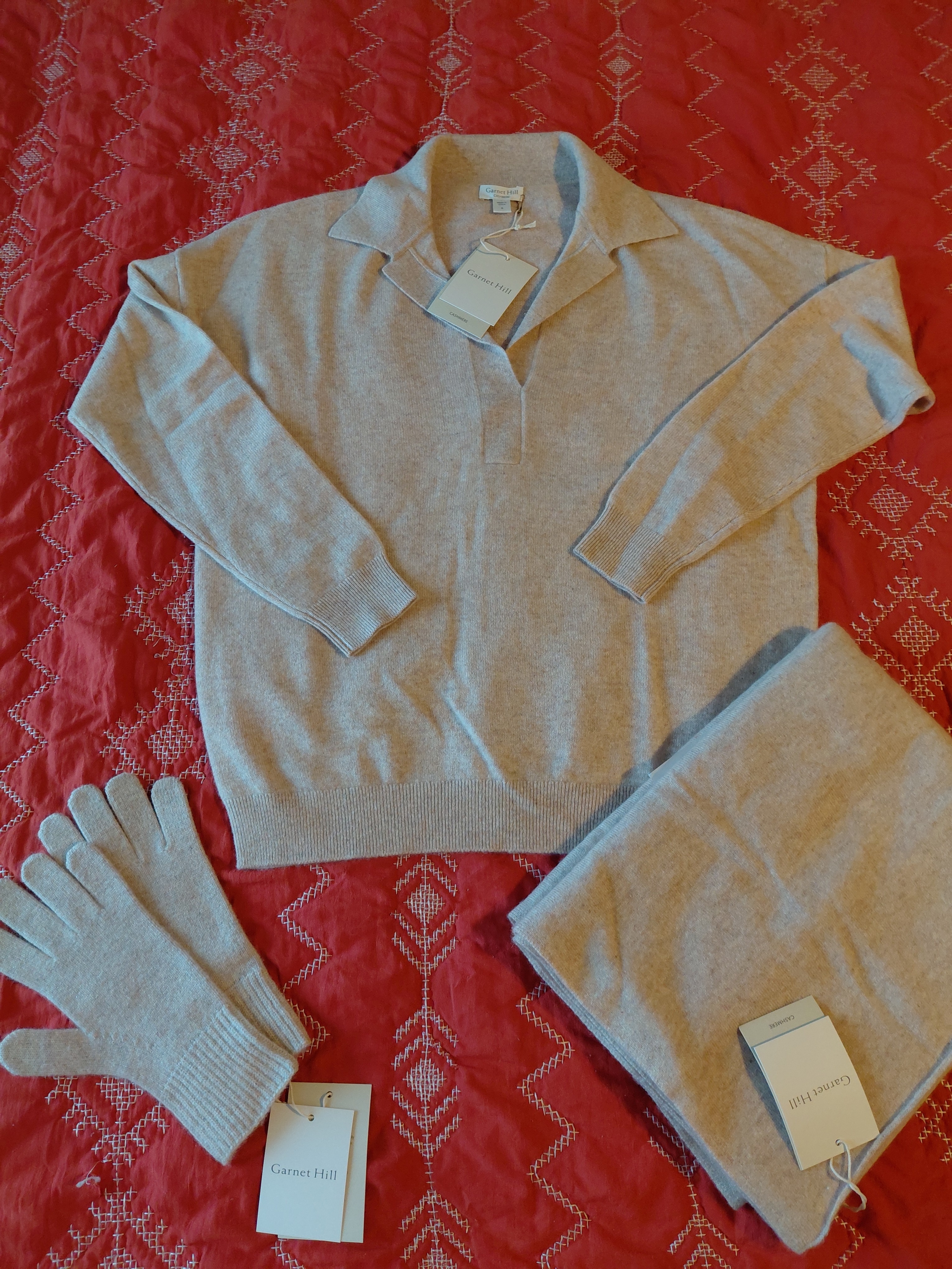 Garnett Hill Cashmere Set. New W/Tags. Size Small.